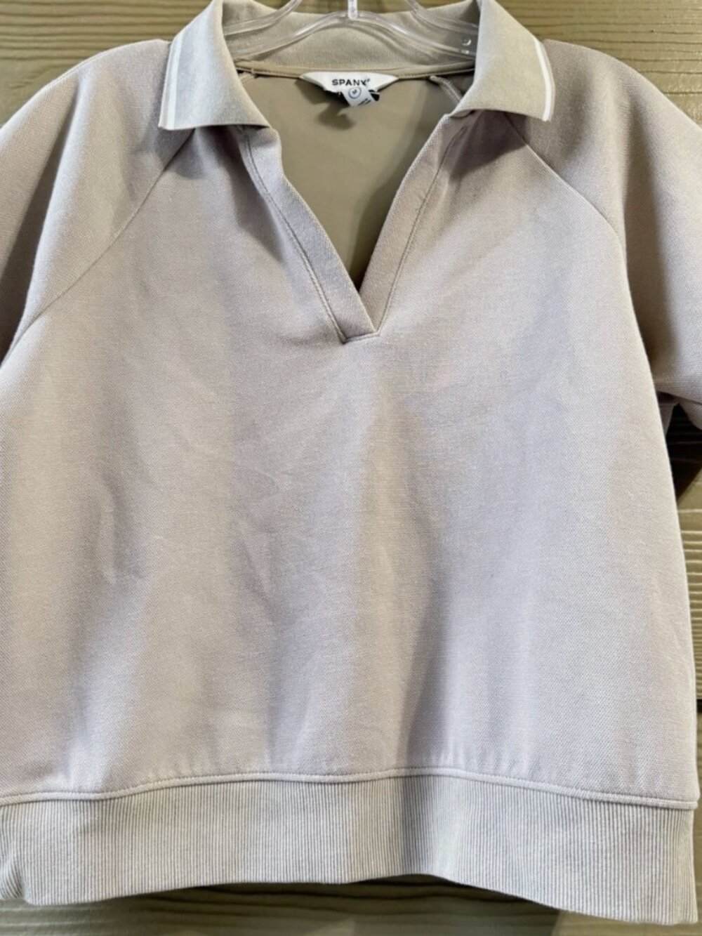 SPANX Women's AirEssentials Pique Polo Taupe Short Sleeve Collared Top Size M - Picture 6 of 8